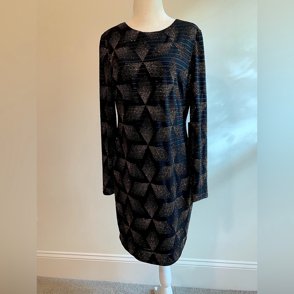 NWT Vince Camuto Shimmer Body Dress Size 10